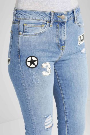Badged Relaxed Skinny Jeans